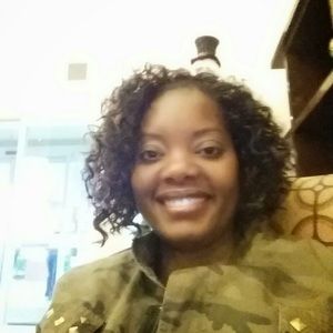 Meet your Posher, Latoya